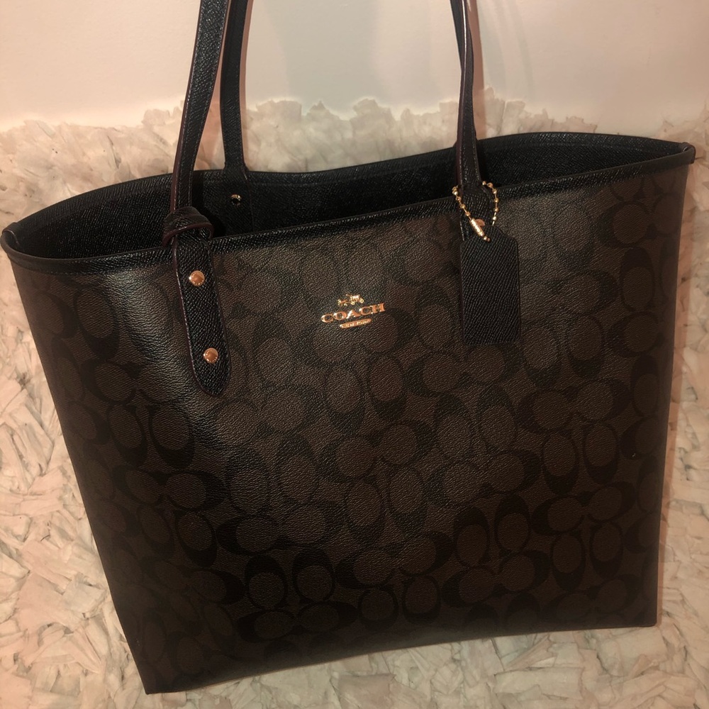 Reversible coach tote bag